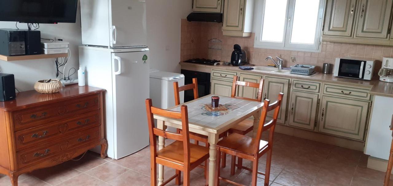 Maisonnette Au Pied De La Garrigue Villa Bernis Esterno foto